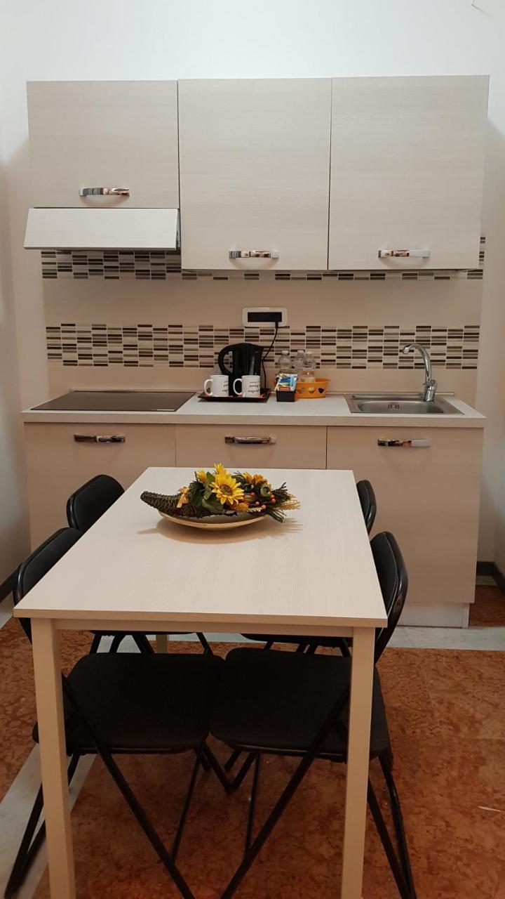 Il Giardino Dei Limoni Room&apartments Affittacamere 3*